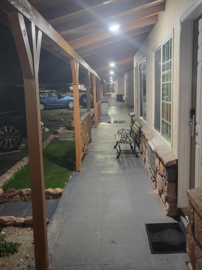Townhouse Motel Bishop Esterno foto